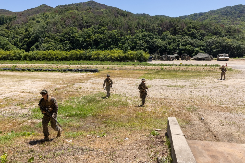 3d LAR Classes With ROK Marines, and Live-Fire Training During KMEP 25.2