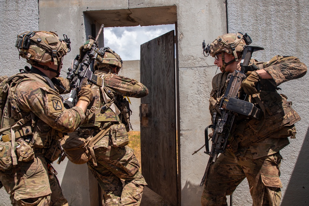 Climb to Readiness: 2-14 Conducts Live Fire Exercise at JRTC