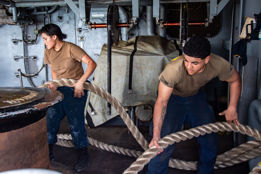Nimitz Conducts Mooring Operations