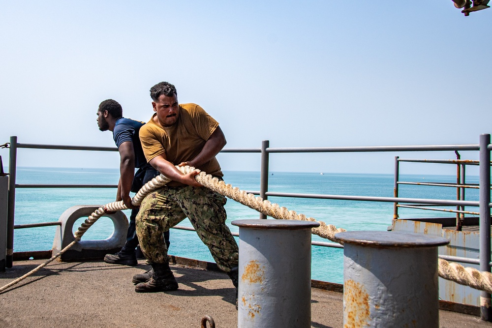 Nimitz Conducts Mooring Operations