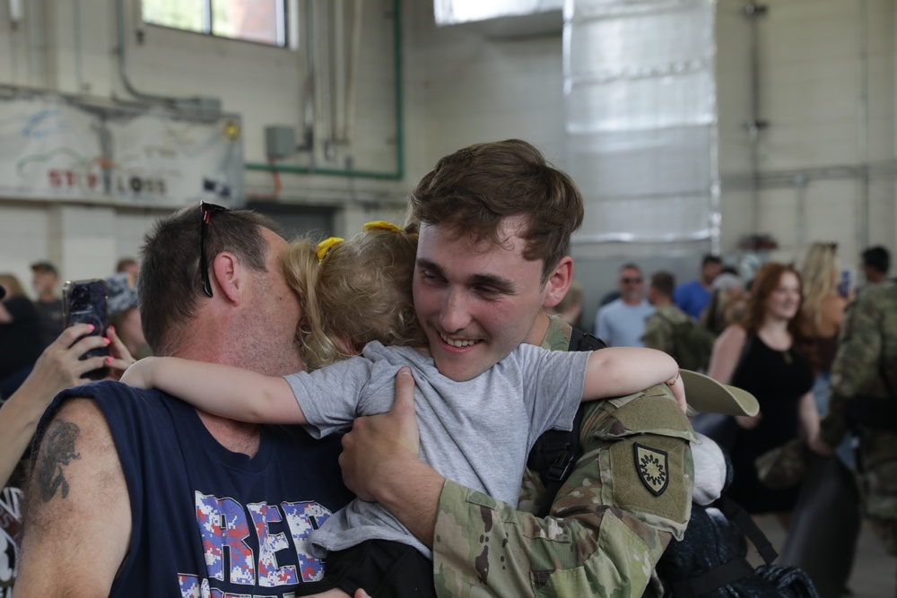Kentucky military police return home