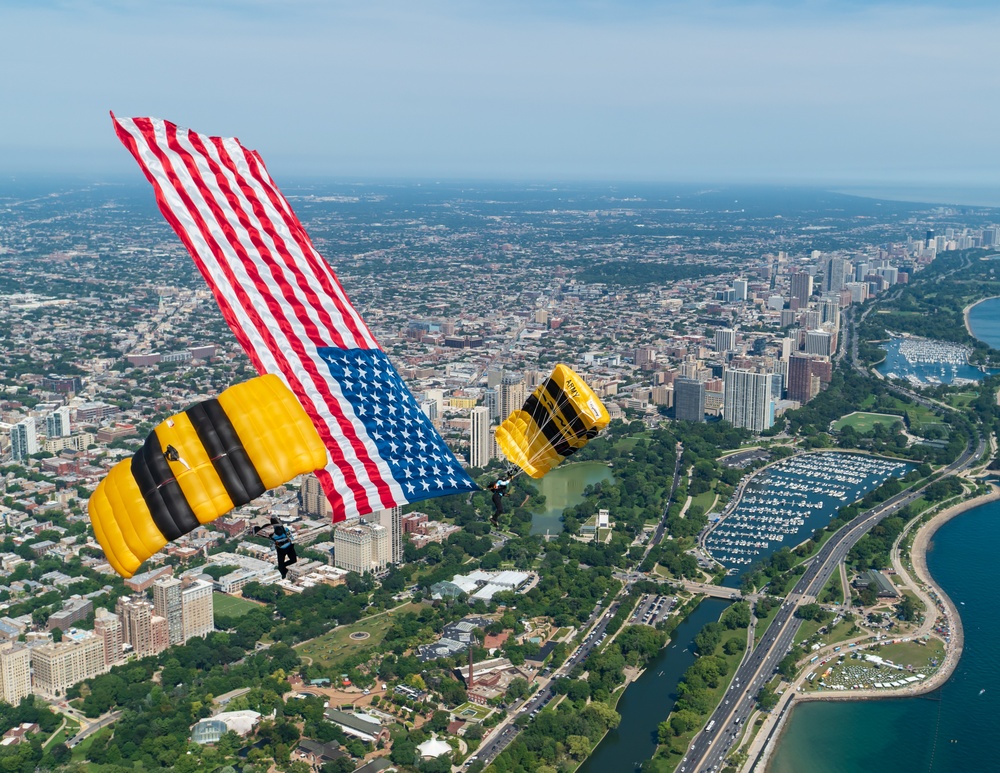 U.S. Army Parachute Team jumps for Chicago Air and Water Show