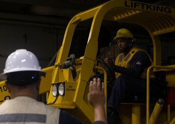 USS Iwo Jima Onloads 22nd MEU(SOC)