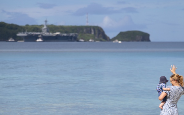 USS George Washington (CVN 73) arrives in Guam for a port visit