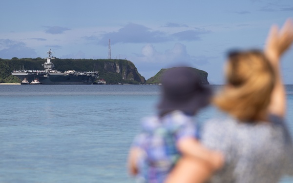 USS George Washington (CVN 73) arrives in Guam for a port visit
