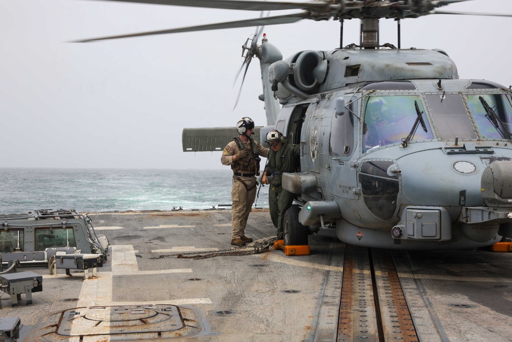 CSG-11 Visits USS Truxtun