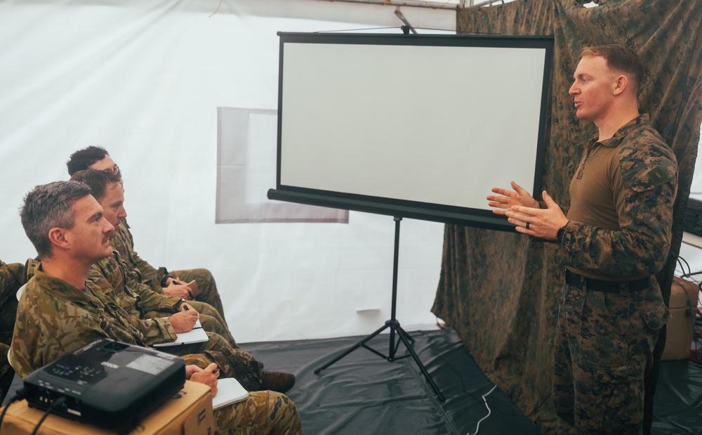 Ex Alon 25: MRF-D 25.3, ADF conduct subject matter expert exchange