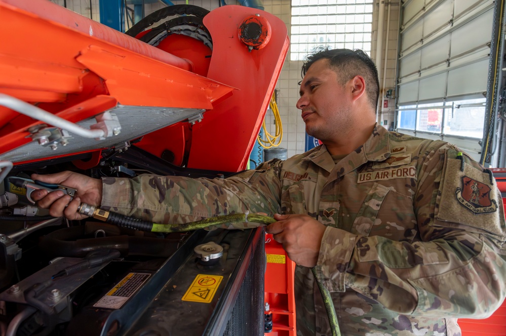 124th Logistics Readiness Squadron Perform Training Operations