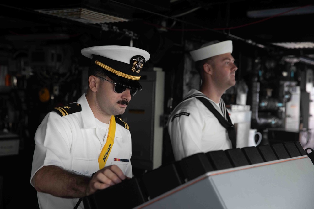 USS Fort Lauderdale Departs Norfolk on Deployment
