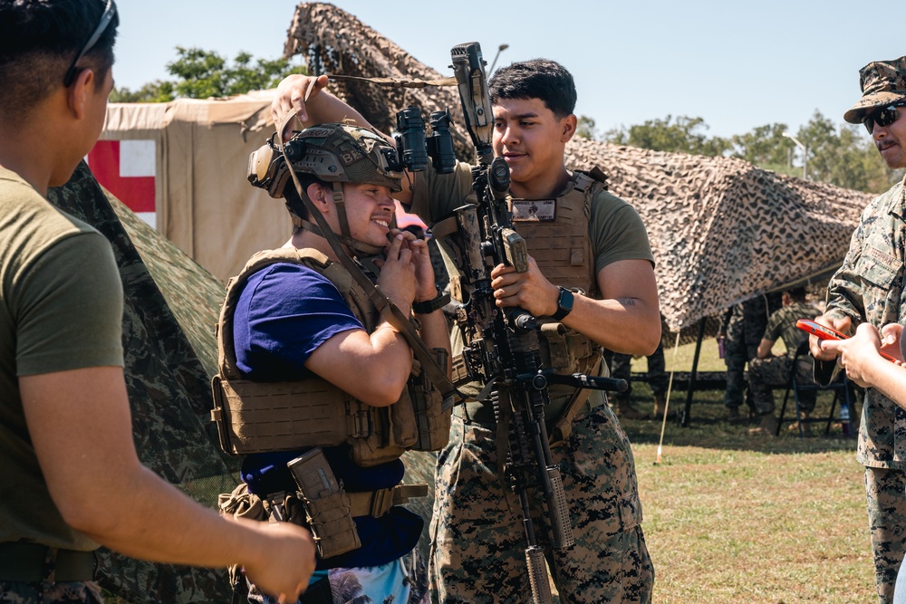 MRF-D 25.3: U.S. Marines participate in family day event
