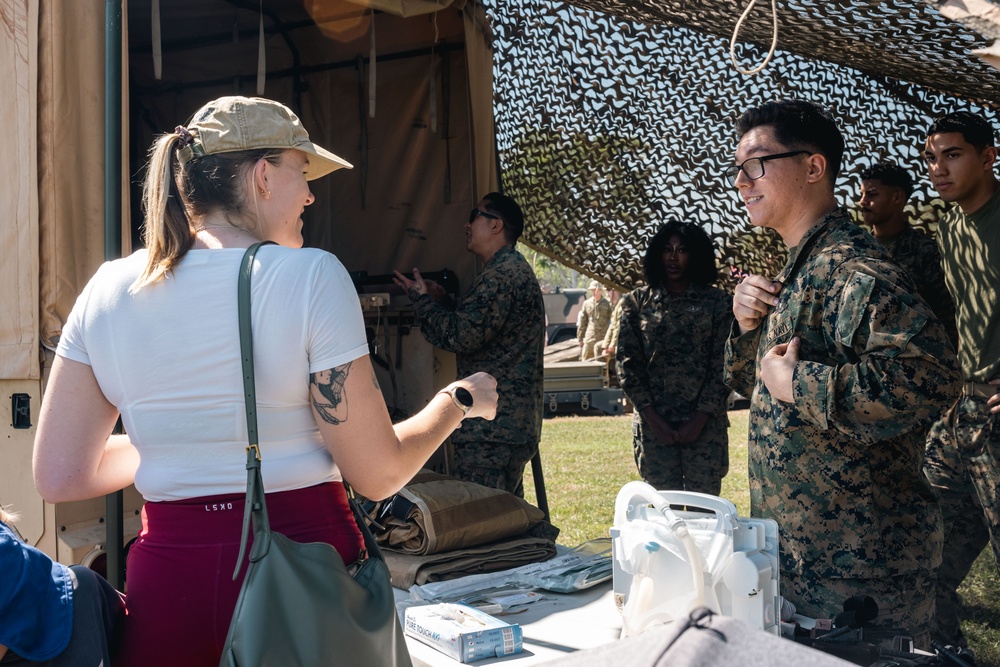 MRF-D 25.3: U.S. Marines participate in family day event