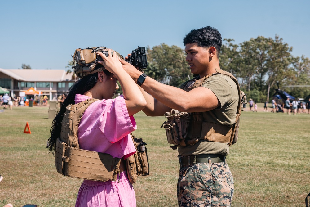 MRF-D 25.3: U.S. Marines participate in family day event