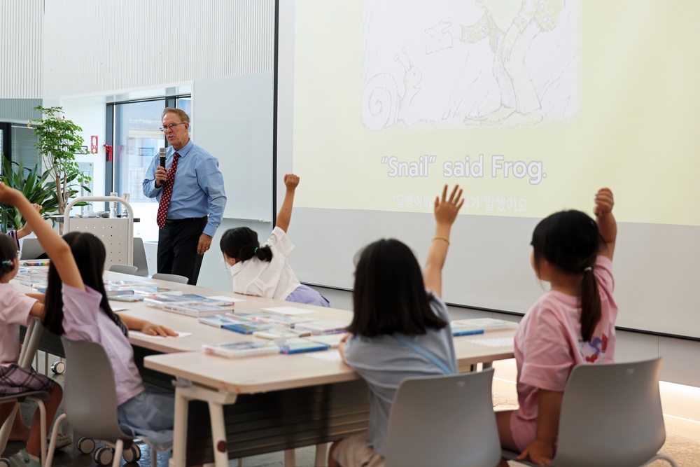 Storytelling Volunteer Program with Suseong Cultural Foundation