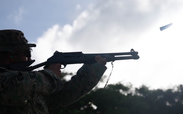 MWSS-172, 3rd LSB combat engineers practice urban breaching