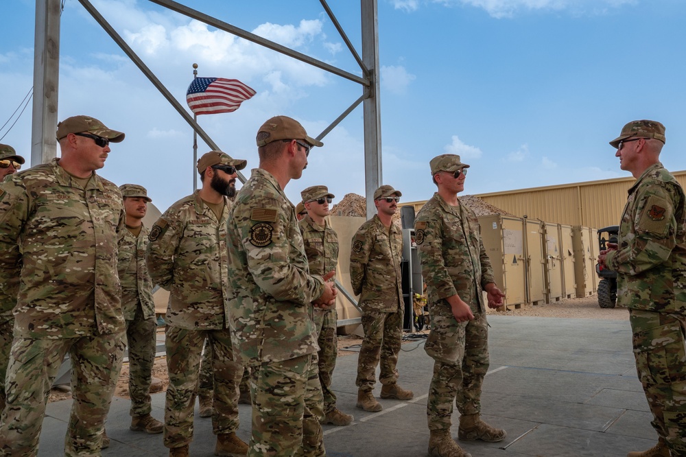 CMSAF Flosi visits the 378th AEW