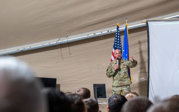 CMSAF Flosi visits the 378th AEW