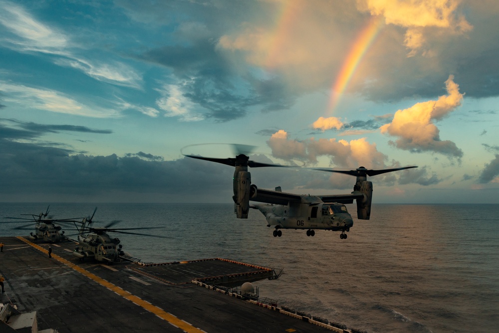 22nd MEU(SOC) | VMM-263 (REIN) Onload Operations