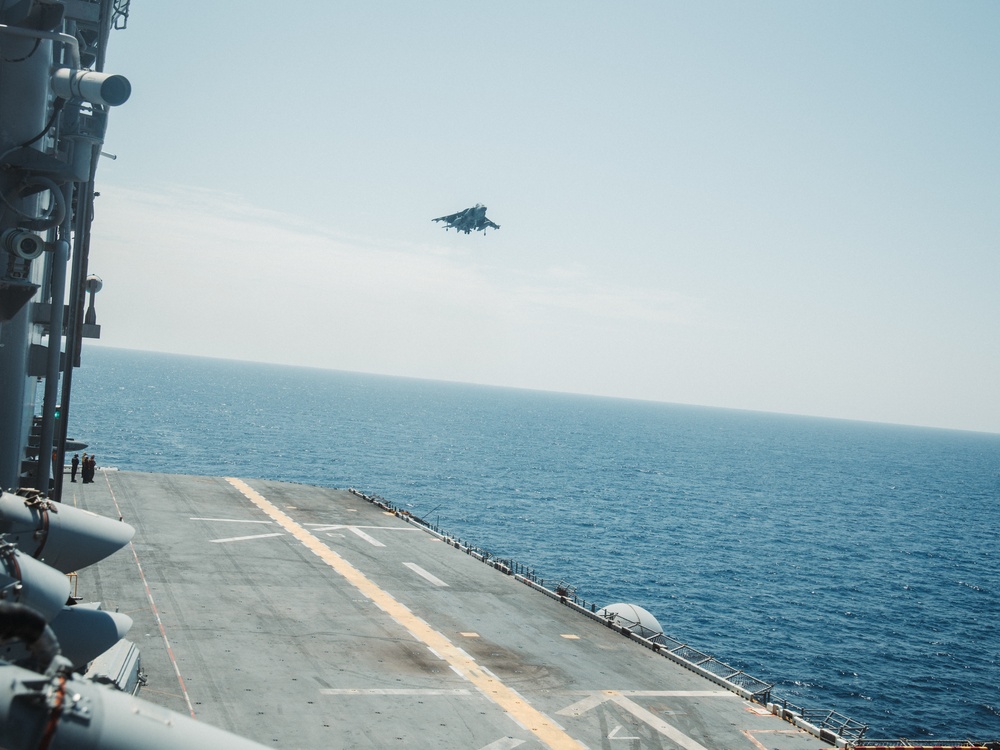 22nd MEU(SOC) | AV-8B Harriers Conduct Deck Landing Qualifications