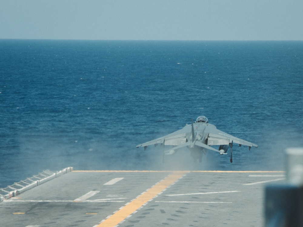 22nd MEU(SOC) | AV-8B Harriers Conduct Deck Landing Qualifications