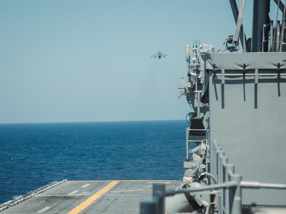 22nd MEU(SOC) | AV-8B Harriers Conduct Deck Landing Qualifications