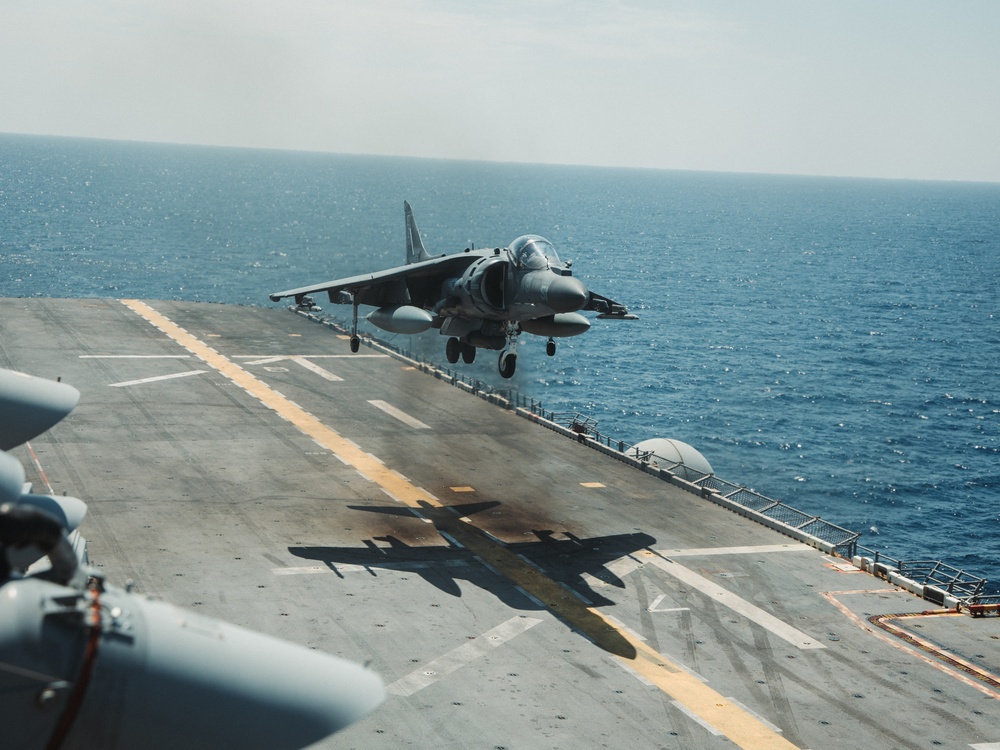 22nd MEU(SOC) | AV-8B Harriers Conduct Deck Landing Qualifications