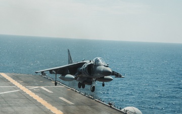 22nd MEU(SOC) | AV-8B Harriers Conduct Deck Landing Qualifications
