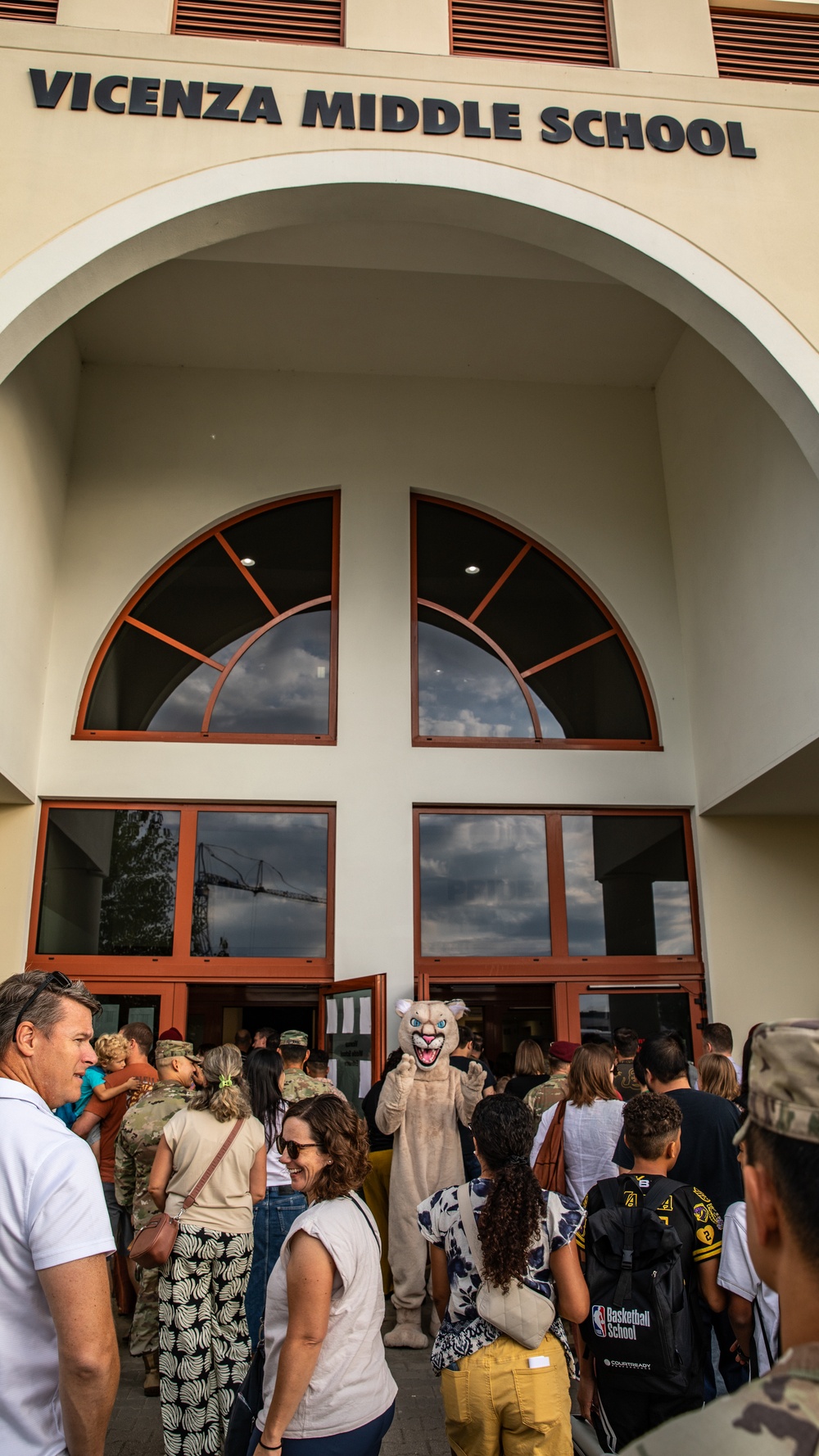 Vicenza military community welcomes students back to school