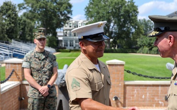 Gen. Smith recognizes Barracks Marines