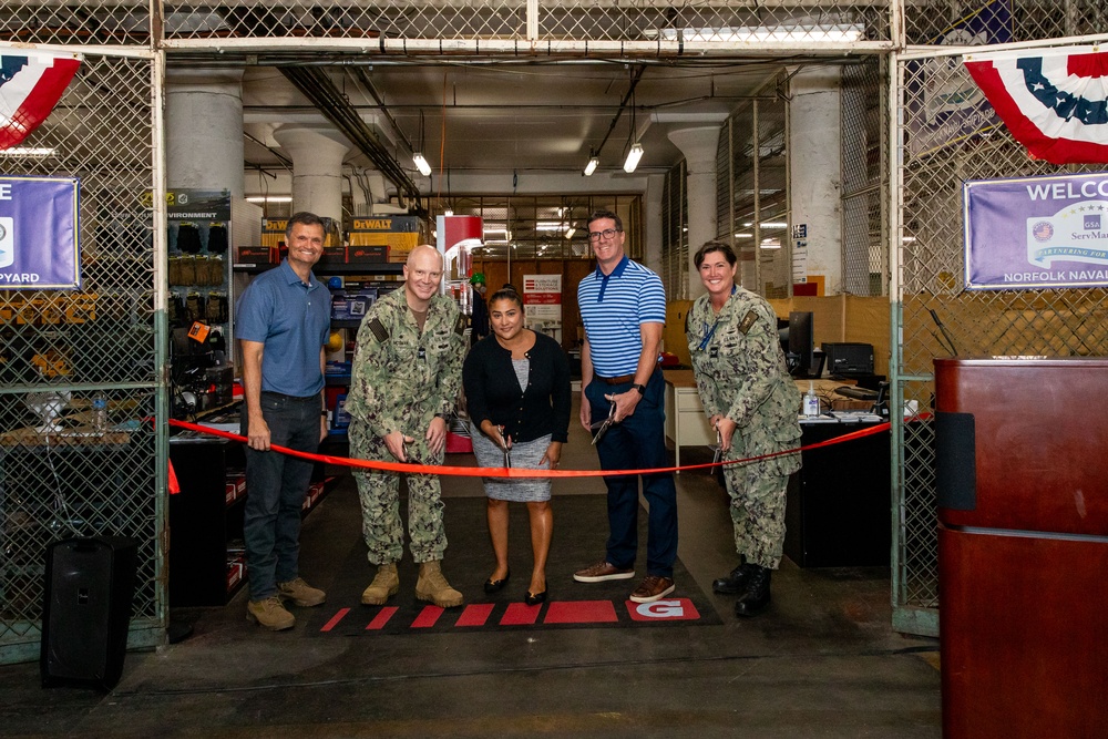 NNSY Holds Ribbon Cutting Ceremony for New GSA Servmart