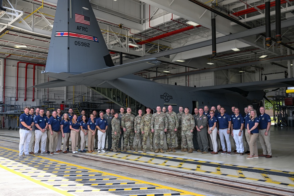 Dobbins civic leaders tour YARS Dobbins civic leaders tour YARS