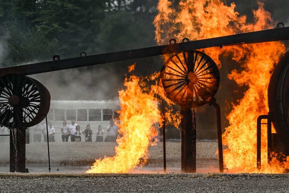 Dobbins civic leaders tour YARS Dobbins civic leaders tour YARS