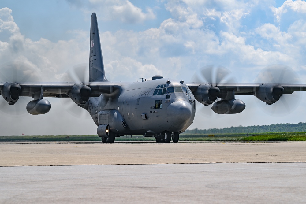 Dobbins civic leaders tour YARS Dobbins civic leaders tour YARS