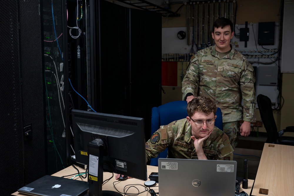 Fairchild conducts a no-notice power outage exercise