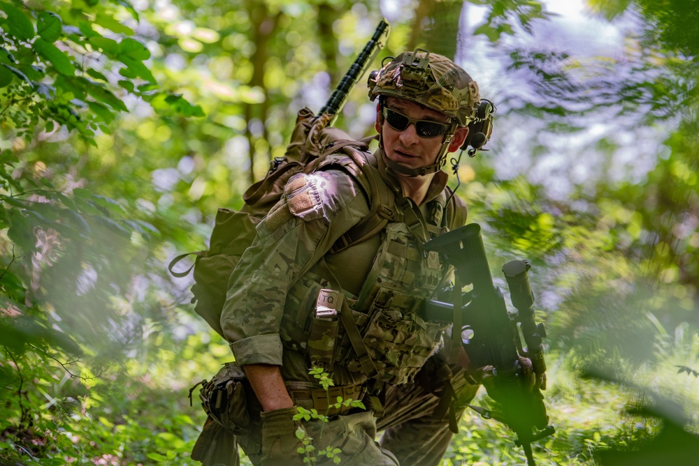 Kentucky Air National Guard members recognized in 2024 Master Blaster awards
