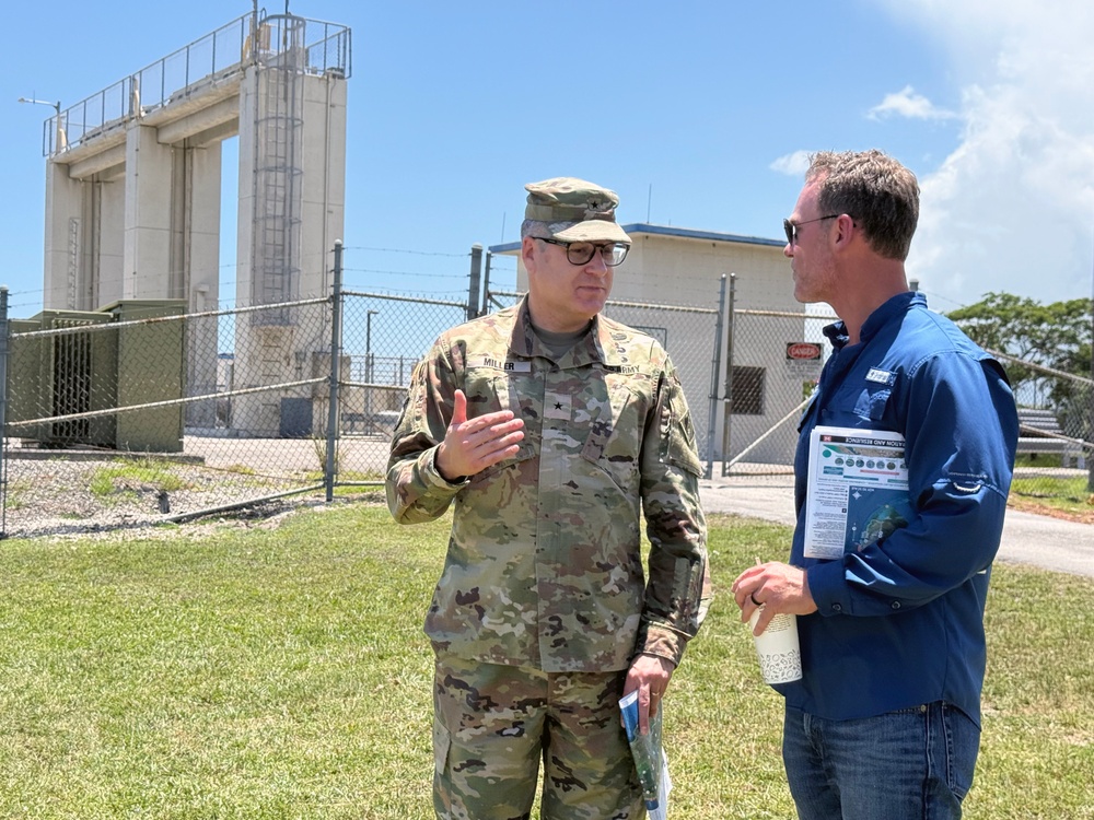 South Atlantic Division commander leaves Jacksonville District in sync with District's 'people and projects'