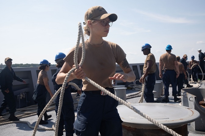 USS Fort Lauderdale Departs Yorktown after Ammo Onload