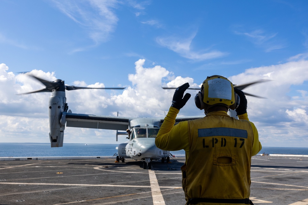 USS San Antonio (LPD 17) conducts flight operations while underway