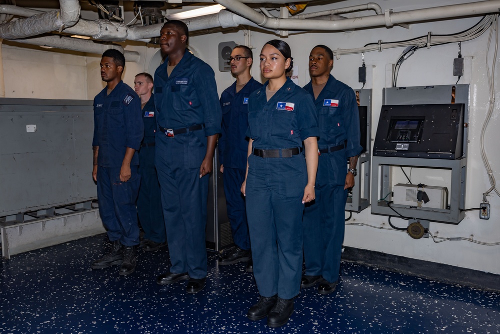 USS San Antonio opens self-serve mini mart