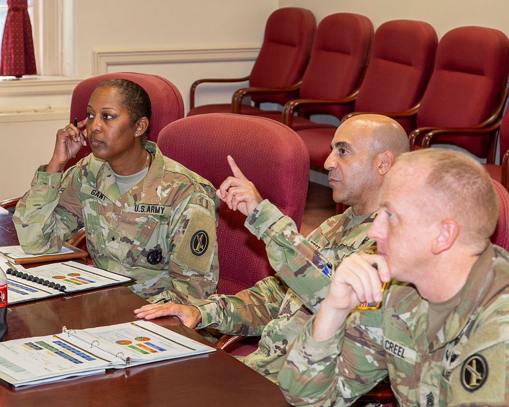 BG Gant visits Fort Belvoir