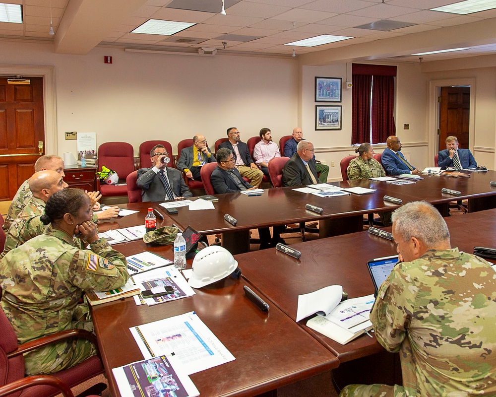 BG Gant visits Fort Belvoir