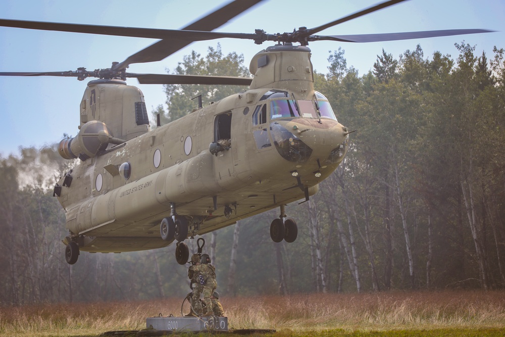 106th Aviation Regiment Conducts Sling-Load Training at Camp Ripley