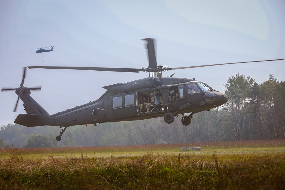 106th Aviation Regiment Conducts Sling-Load Training at Camp Ripley