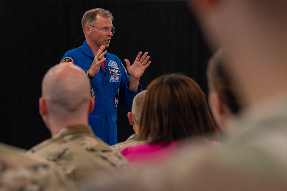 Brig. Gen. Hague Visits Buckley