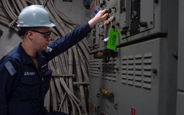 Ronald Reagan Sailors Perform Routine Operations