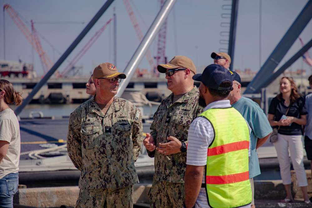 Naval Medical Forces Atlantic Commander Welcomes Back USNS Comfort (T-AH 20)