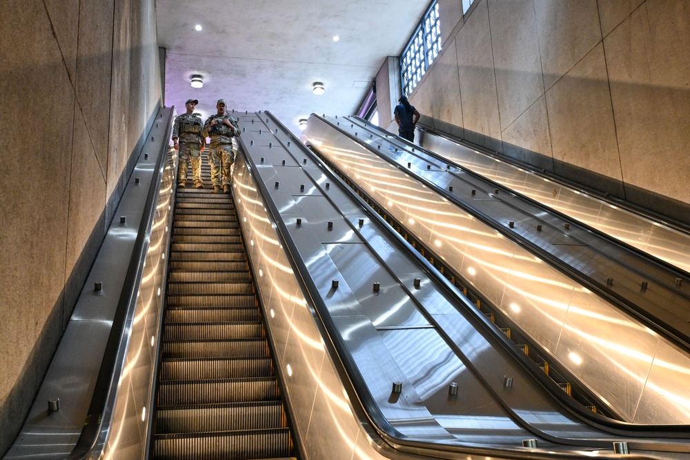 JTF-DC Guardsmen patrol Washington Metro stations