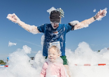 Fort Knox DFMWR makes a splash with annual H2O Fun Run