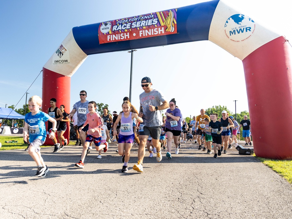 Fort Knox DFMWR makes a splash with annual H2O Fun Run