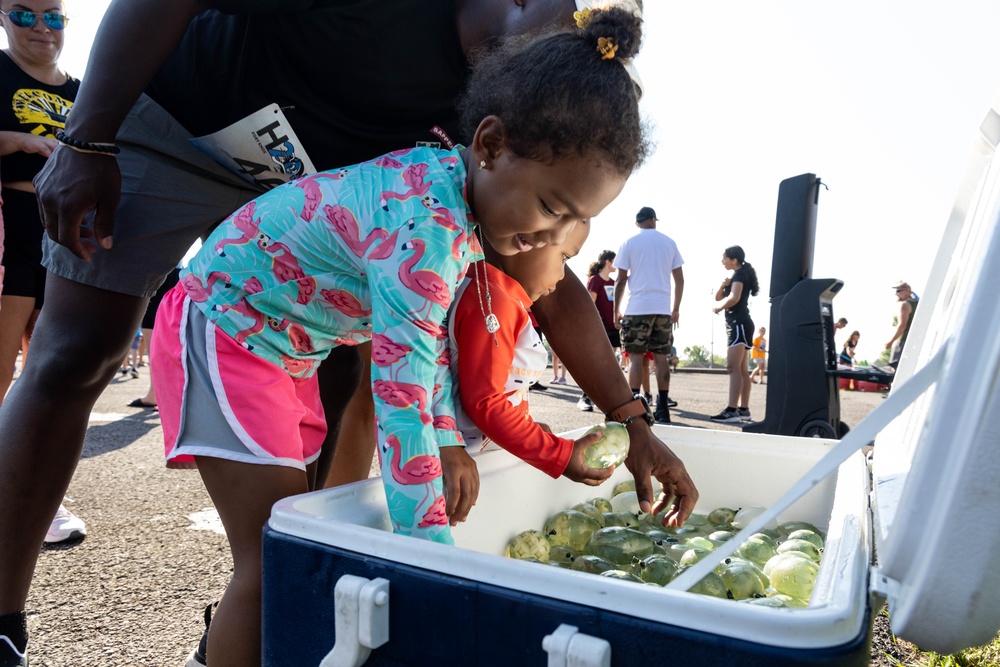 Fort Knox DFMWR makes a splash with annual H2O Fun Run