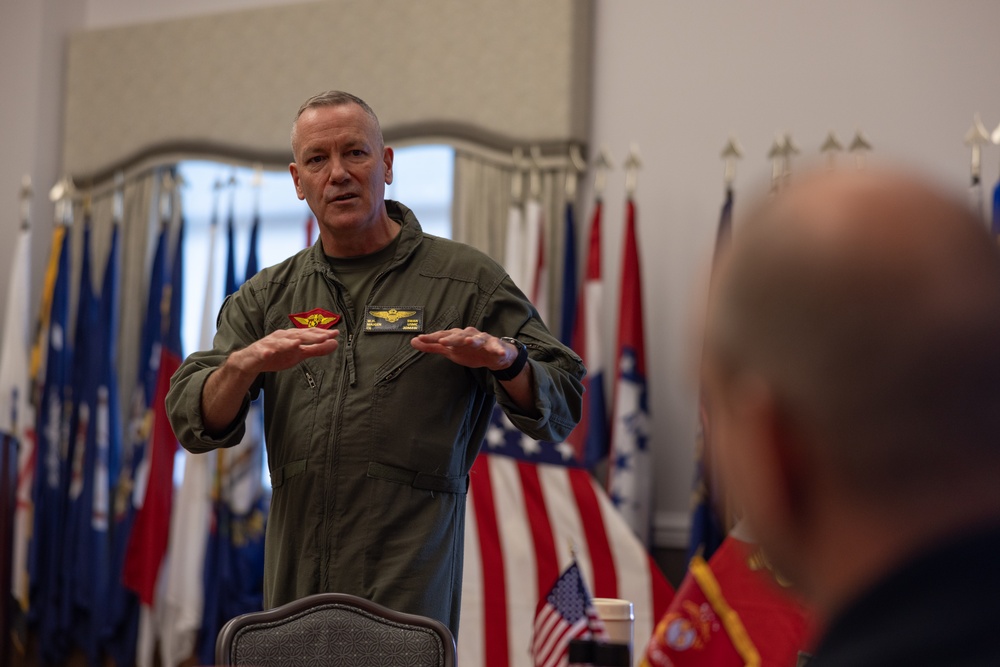 Mayor of Havelock becomes an honorary member of 2nd MAW